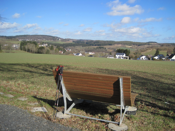 Blick auf GönnersdorfFoto: Ute Klinkhammer / Tourist-Information Gerolsteiner Land, CC BY-SA, Touristik GmbH Gerolsteiner Land